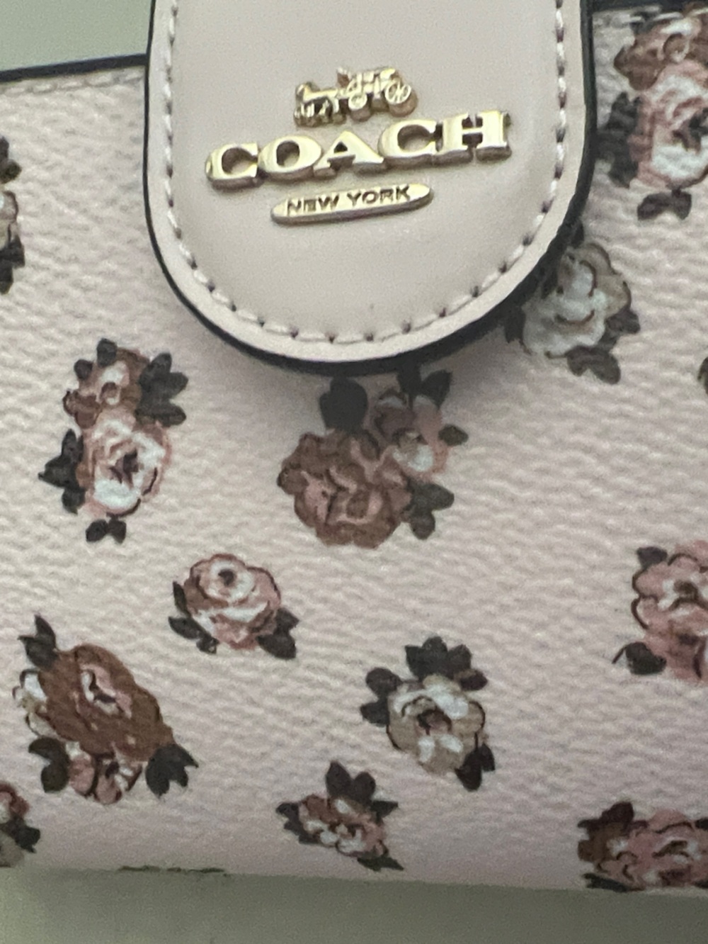 Beautiful Coach Medium ZP RosetteWallet Blush Multi NWT